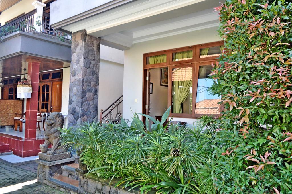 Yulia 2 Homestay Sanur Εξωτερικό φωτογραφία